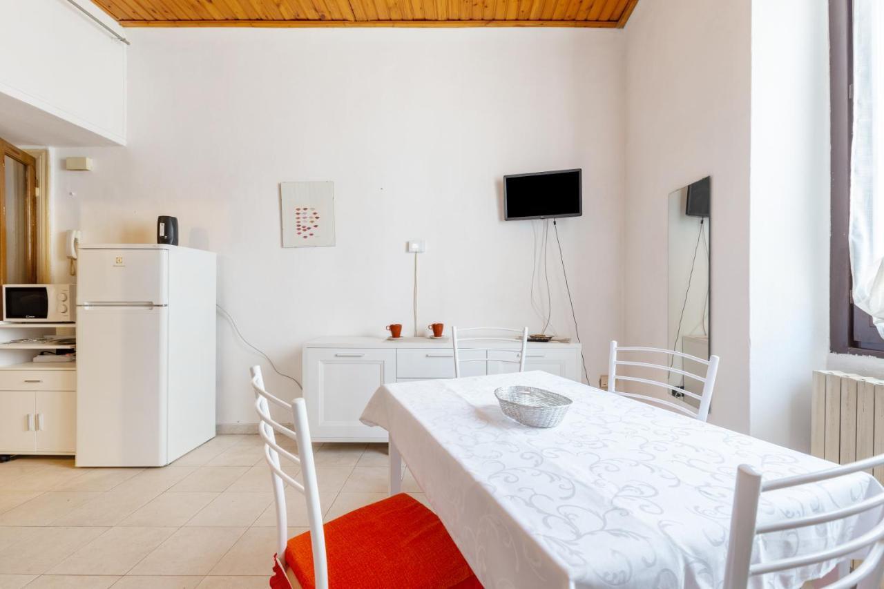 Darsena Navigli - Porta Genova M2 Studio Milano Eksteriør billede